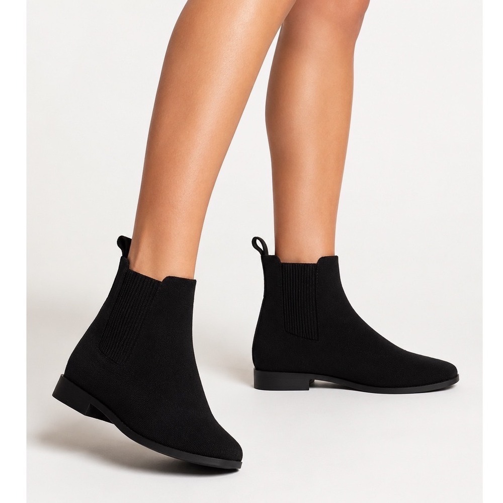 VIVAIA Black Knit Chelsea Ankle Boots - Size EU 35 / US 5 / NWT